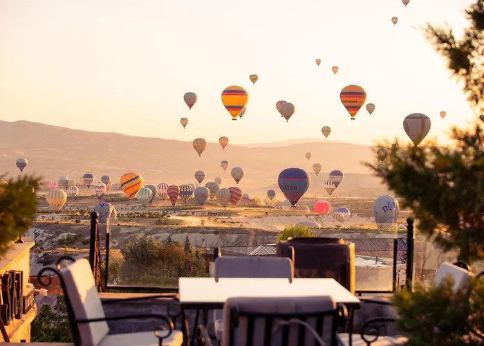 Cappadocia Fairy Chimneys Selfie Cave Hotels - Special Class Uçhisar zdjęcie