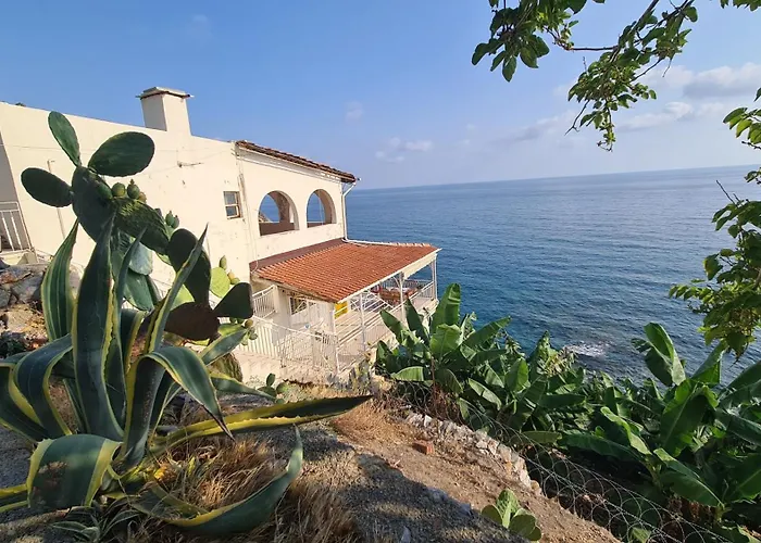 Ugrak Home Isikli  photo